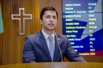 Duarte Jr protocola Ação Civil Pública para garantir descontos nas faculdades