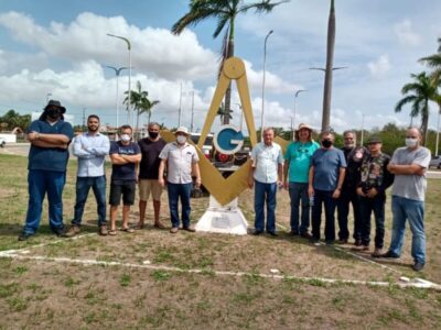 Monumento Maçônico volta a ser instalado no local de origem