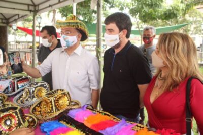 Roberto Rocha visita Feirinha de São Luís e anuncia que vai contribuir com potencialização do projeto