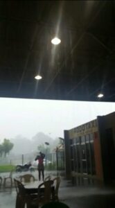 Chove dentro da Rodoviária…