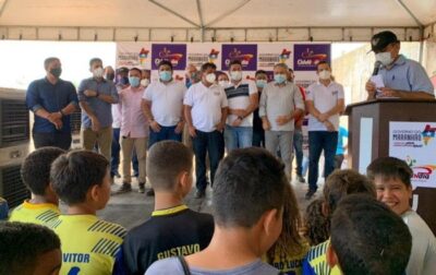Marcio Jerry e prefeito Fernando Teixeira assinam ordem de serviço para reforma e ampliação do Estádio Municipal Teixeirão em Cidelândia