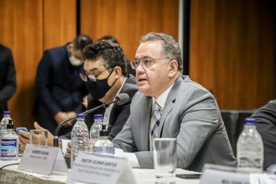 Benefícios ao povo: Reforma tributária simplificará cobranças de impostos