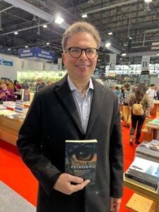 Advogado e escritor maranhense lança livro da Suiça