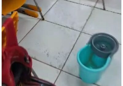 Em Turiaçu estudantes usam baldes em sala de aula com goteiras; veja vídeo