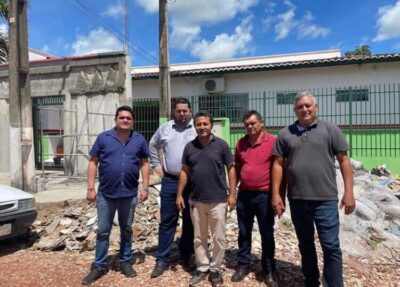 Vereadores da Comissão Independente fazem vistoria em escolas de Pinheiro