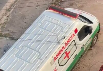 Ambulância de Pinheiro é abandonada na estrada de Ribamar em São Luís