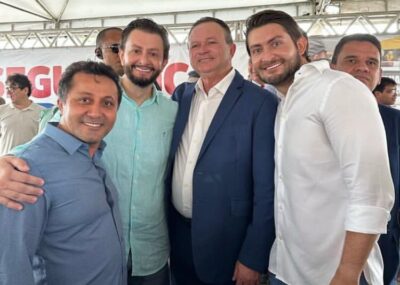 Leonardo Sá participa da entrega de Viaturas ao lado do Governador Carlos Brandão