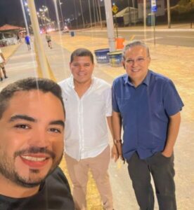 Prefeito Zezildo Almeida debocha da greve dos professores em Santa Helena