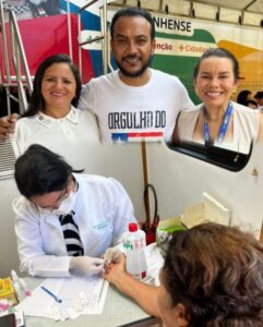Junior Cascaria recebe a Carreta da Mulher em Poção de Pedras
