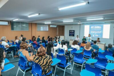 Iracema Vale participa da Semana Brasileira e Jornada Maranhense de Enfermagem