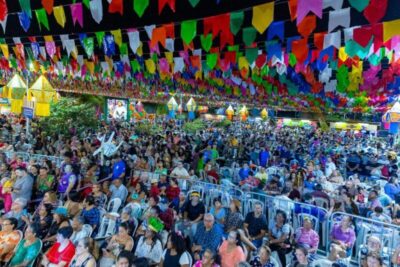 Multidão acompanha abertura oficial do Arraial da Assembleia Legislativa