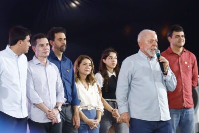 Iracema Vale participa de solenidade com o presidente Lula para anúncio de investimentos no Maranhão