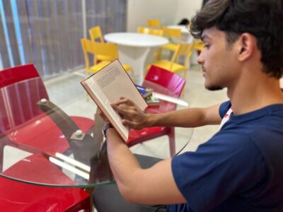 Teste de proficiência em inglês contribuem para solidificação da carreira profissional