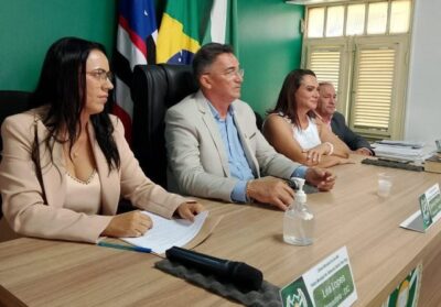 Com apoio da prefeita Simplesmente Maria, vereador Evando Piancó é eleito presidente da Câmara de Arari