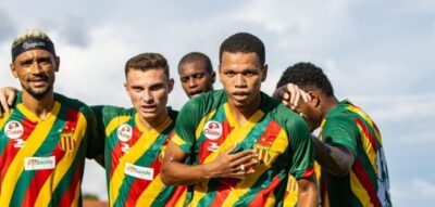 Sampaio vence o Viana por 3 a 0 e assume a liderança do Campeonato Maranhense