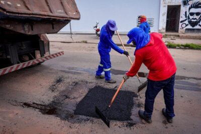 Grande Região do Parque Alvorada recebe operação tapa buracos da Prefeitura de Timon