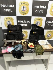 POLÍCIA CIVIL PRENDE TRÊS INTEGRANTES DE FACÇÃO CRIMINOSA ENVOLVIDOS EM HOMICÍDIOS OCORRIDOS EM ROSÁRIO