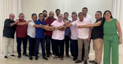 Blog Do Ribinha: FAMEM: Em Itapecuru, Roberto Costa recebe adesão de mais 15 prefeitos da região