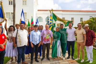 Brandão recebe escolas de samba e anuncia ensaios na Madre Deus em 2025
