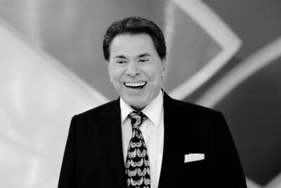 O Brasil chora a morte de Silvio Santos, dono do sorriso mais famoso da televisão brasileira, aos 93 anos