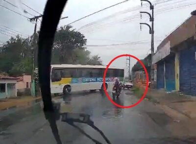 Casal morre em colisão de moto e ônibus na Estrada da Raposa