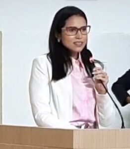 Alynne Macedo denuncia ataques à democracia em votação do Orçamento 2024 de Timon