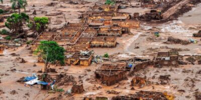 Equipes do governo visitam cidades afetadas pelo desastre de Mariana