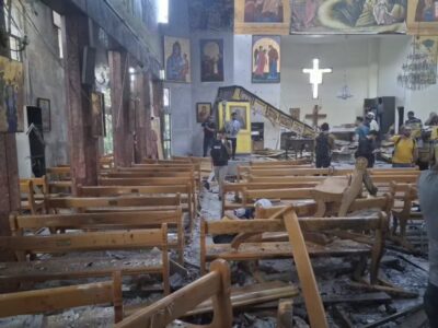Homem-bomba ataca igreja síria em Damasco durante missa
