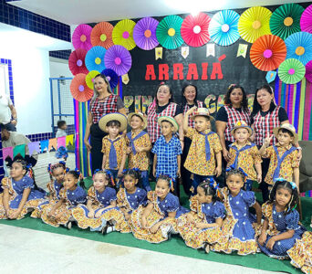 Creche Vó Sinhá/Tia Bernarda promove
