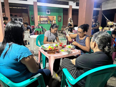 Prefeitura de Araioses promove curso de artesanato com frutas e velas aromáticas para incentivar o empreendedorismo local