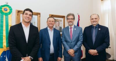 Brandão dialoga com Ebserh para federalizar o Hospital Macrorregional de Pinheiro