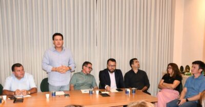 Felipe Camarão dialoga com classe empresarial de Imperatriz