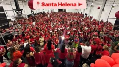 Joãozinho Pavão reúne multidão no encontro de Mulheres realizado nesta quinta-feira em Santa Helena