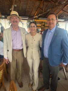 Mariana Brandão marca presença em reunião do MDB