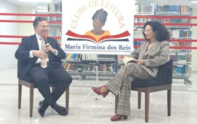 Daniel Blume parabeniza TCE por espaço “Encontro com Escritores”