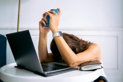 4 formas de prevenir o burnout e fortalecer equipes