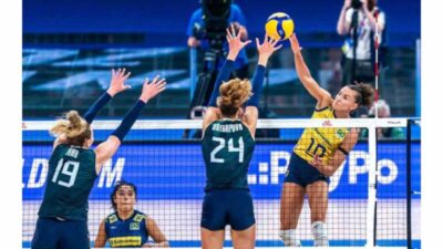 Equipe feminina de vôlei conquista medalha de prata na VNL 2025