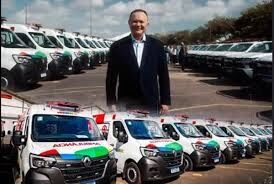 BRANDÃO ENTREGA 71 NOVAS AMBULÃNCIAS E 40 VIATURAS PARA SEGURANÇA
