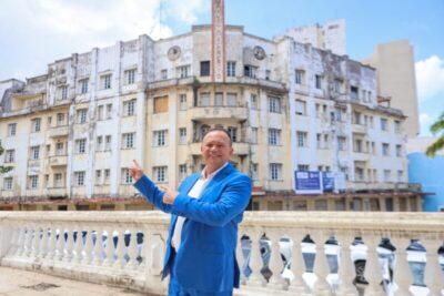Brandão presenteia São Luís ao anunciar a restauração do Palácio do Comércio