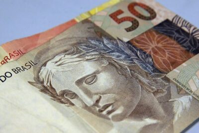 Brasileiros sacaram R$ 315 milhões em valores a receber em maio