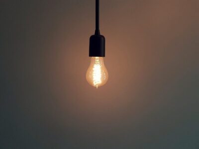 Nova tarifa social de energia entra em vigor e garante gratuidade para famílias de baixa renda