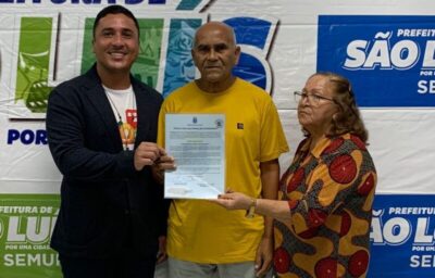 Famílias do bairro da Fabril recebem títulos de propriedade de imóveis