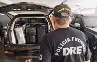 PF incinera meia tonelada de cocaína apreendida em um navio próximo ao Porto do Itaqui