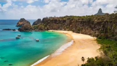 Brasil espera cerca de um milhão de turistas estrangeiros no verão; Nordeste lidera
