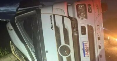 TRAGÉDIA: Criança de 3 anos morre em acidente com caminhão de soja