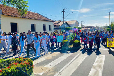 Caminhada educativa contra a dengue é realizada com os alunos da Escola Alto São Manoel em Araioses