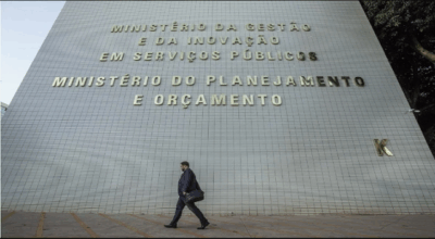 Governo Lula publica reajuste salarial e reestruturação de carreiras de servidores federais