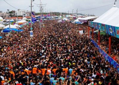 Wesley Safadão, Durval Lelys e Zé Vaqueiro levam cerca de 700 mil pessoas para o encerramento do Carnaval do Maranhão 2025