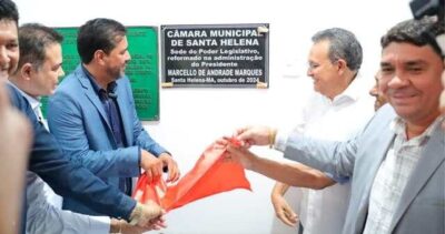 Santa Helena – Prefeito Zezildo Almeida prestigia reinauguração da Câmara Municipal