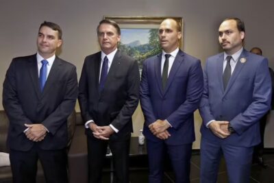 Bolsonaro afirma ter decidido qual nome do seu clã apoiará em 2026